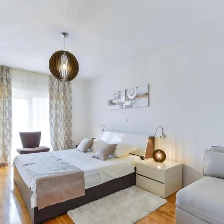 別荘 Amazing In With Wifi *