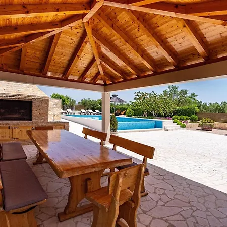 Amazing In With Wifi